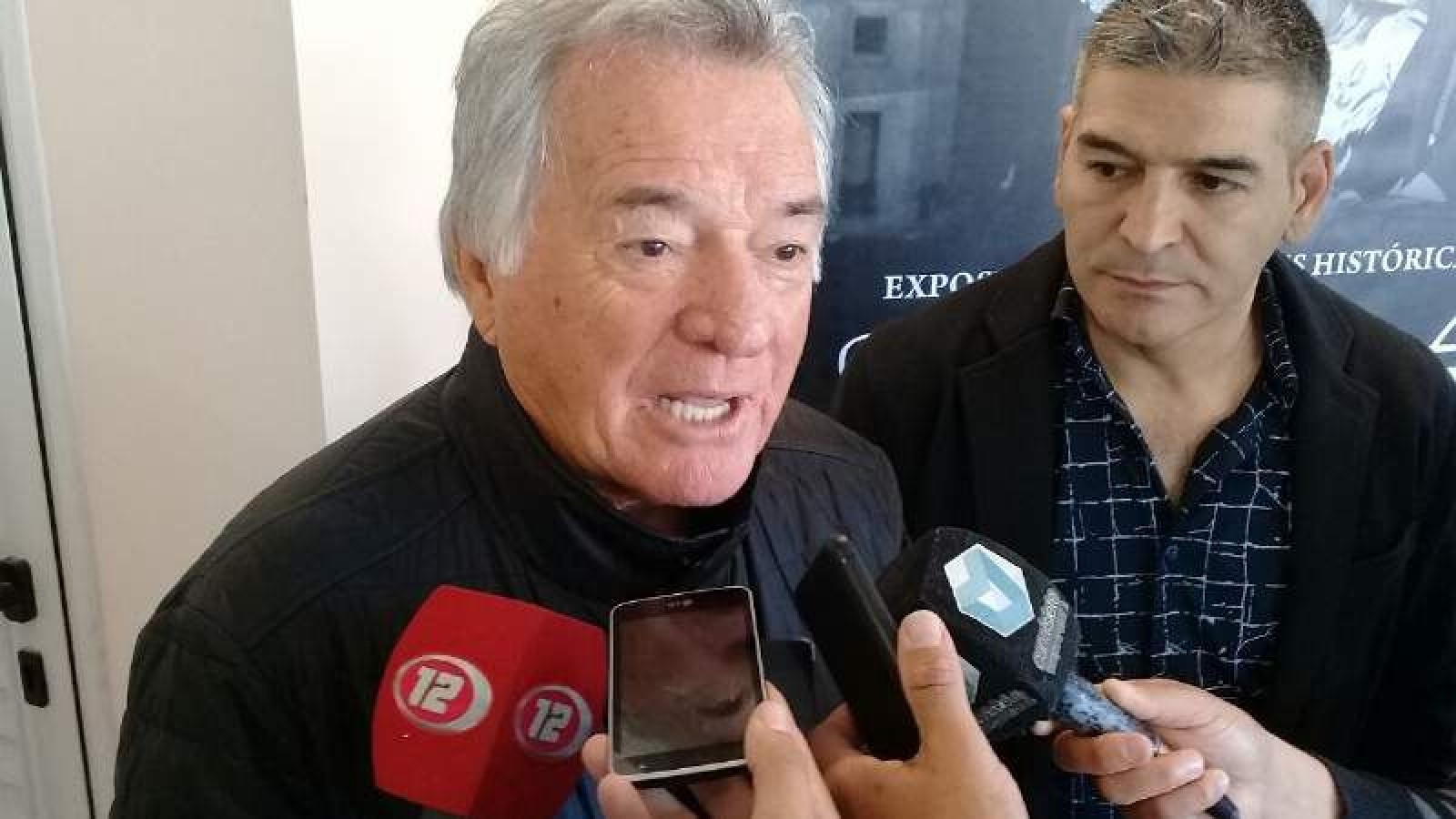 Llegó Luis Barrionuevo a Madryn para discutir la paritaria de gastronómicos