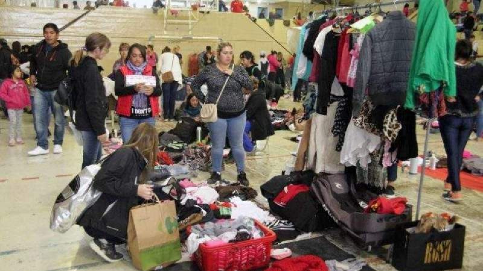 Feria del Usado en el Gimnasio Municipal N°1