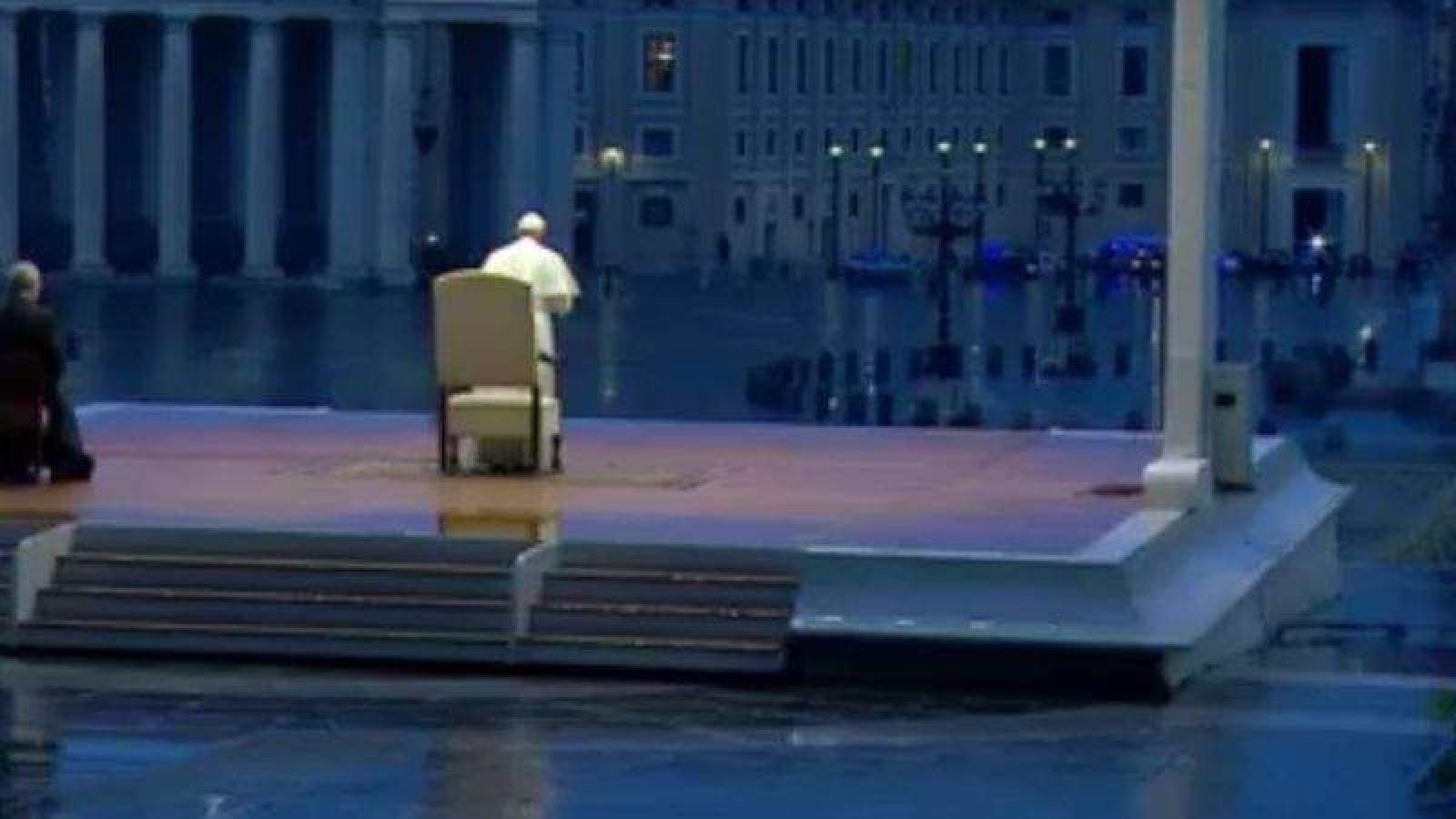 "Con Dios la vida nunca muere": la bendición del Papa Francisco