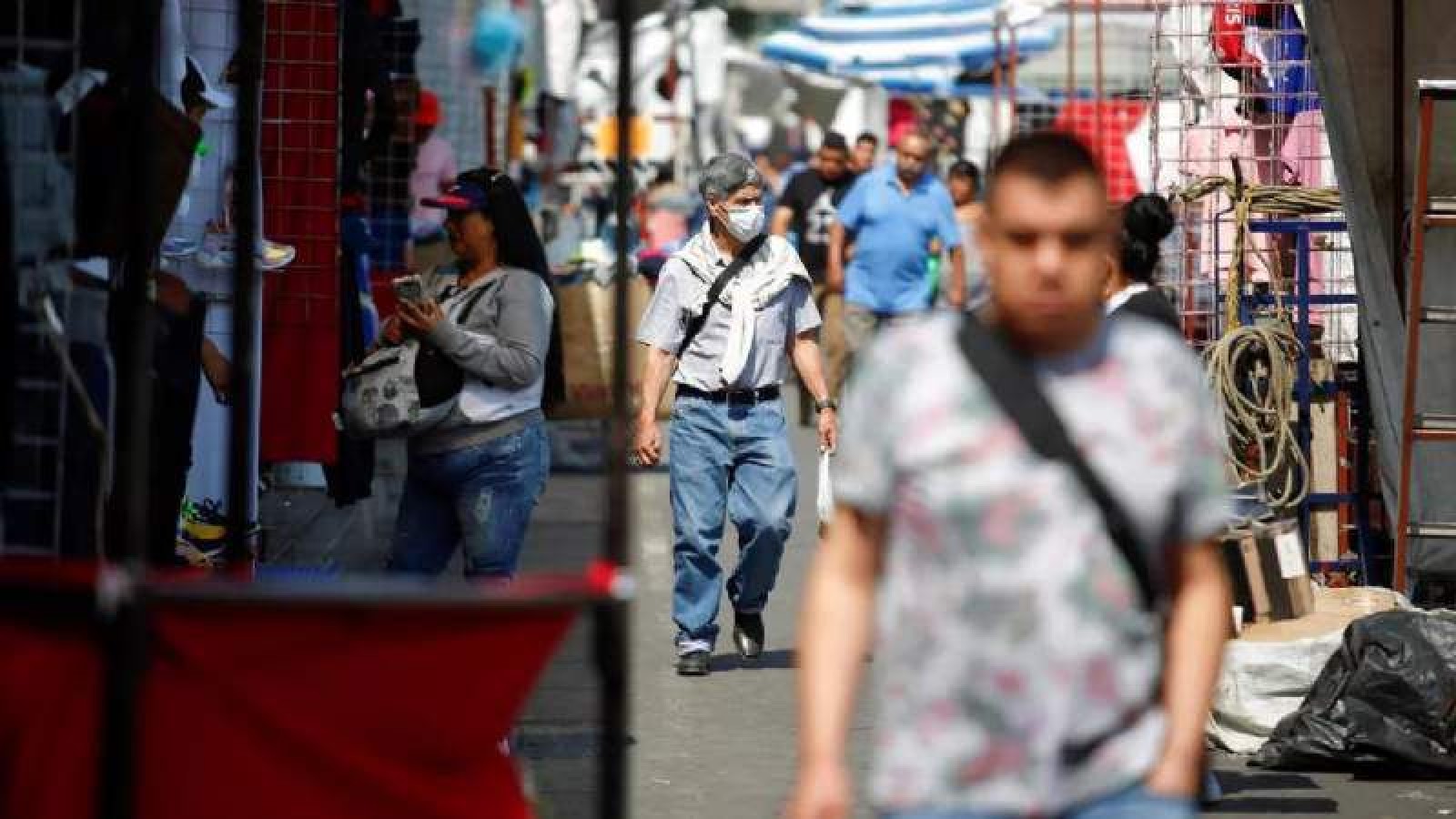 México acumula más de 2400 contagios y analiza pedir auxilio a Cuba