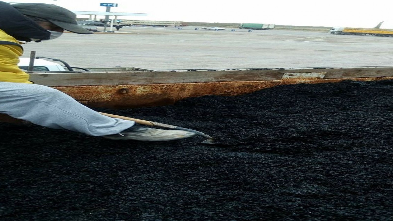 Inician las tareas de mantenimiento en el ingreso a Madryn