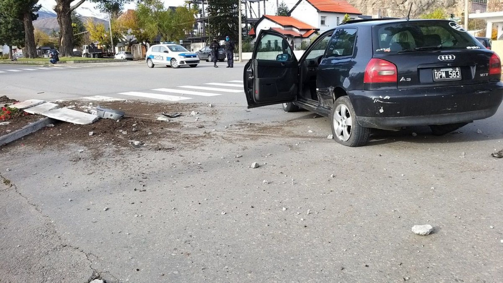 Esquel: dos jóvenes lesionados en un choque