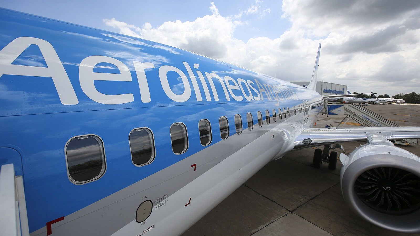 Aerolíneas Argentina programó 15 vuelos para traer insumos sanitarios desde China