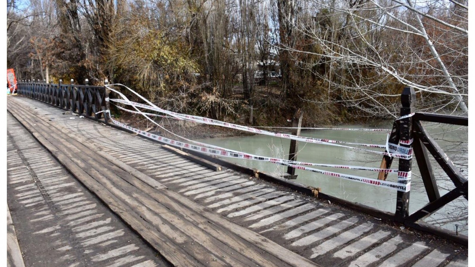 Quedó inhabilitado el puente Hendre tras el accidente en el sector