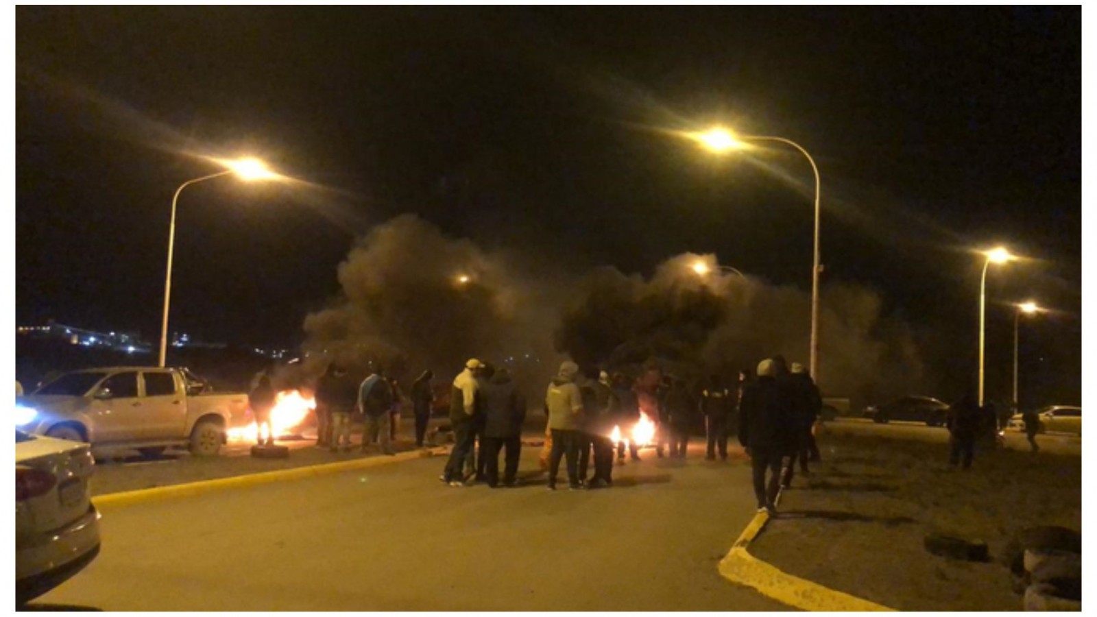 Trabajadores de la pesca realizan un bloqueo al Parque Pesquero
