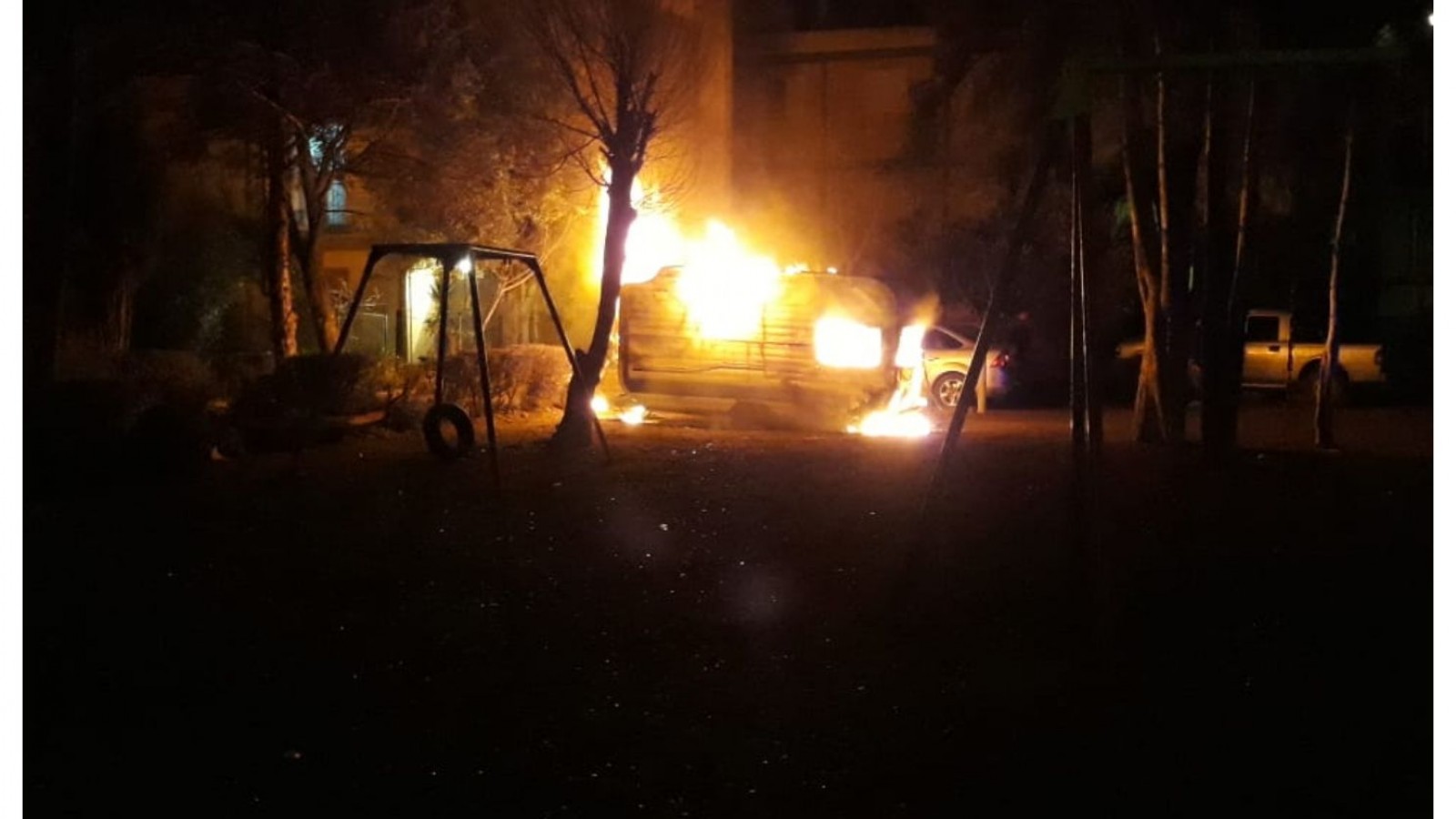 Prendieron fuego una casilla rodante está madrugada en Trelew