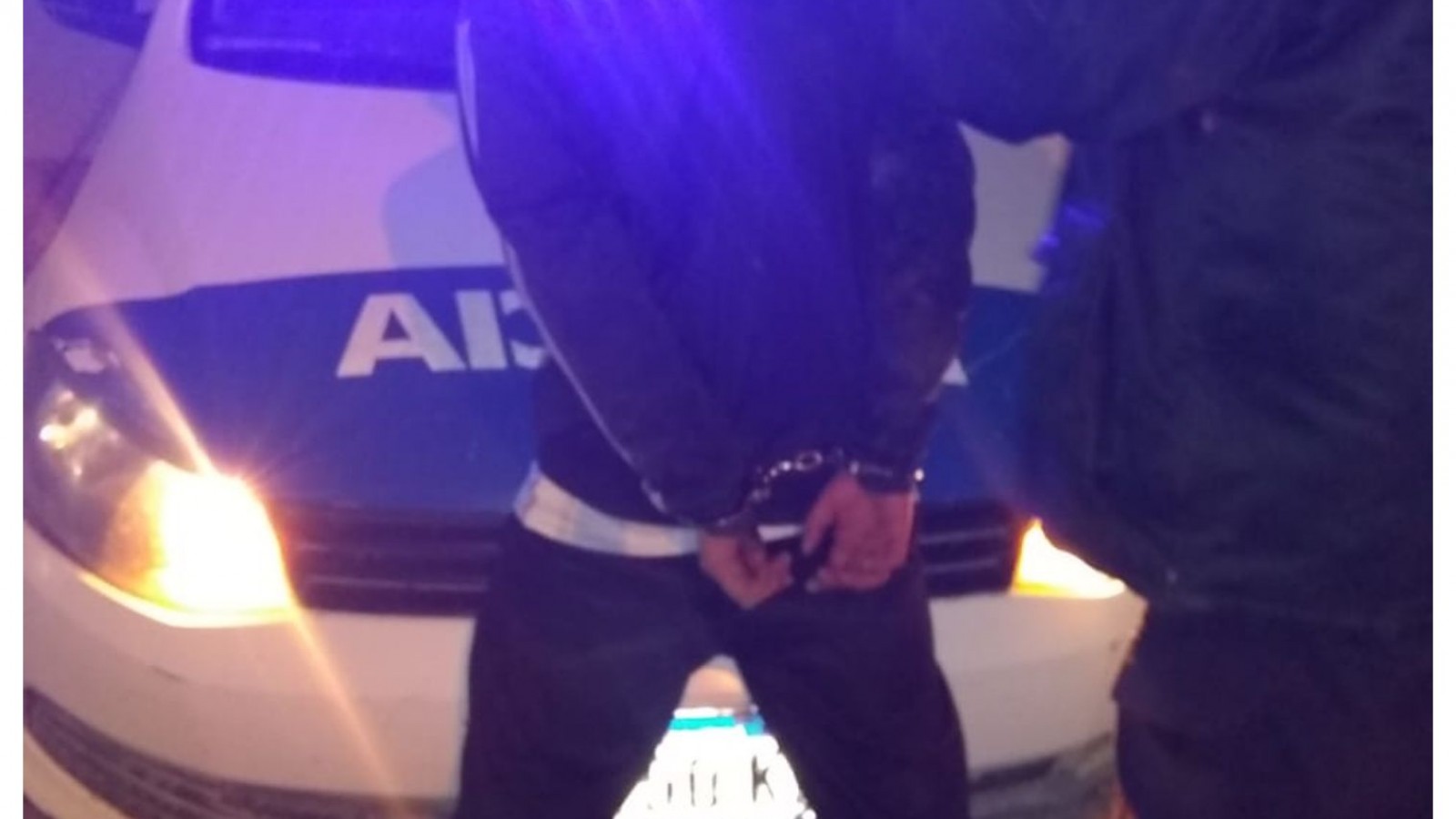 Su expareja se acercó hasta su local para insultarla y debió llamar a la Policía