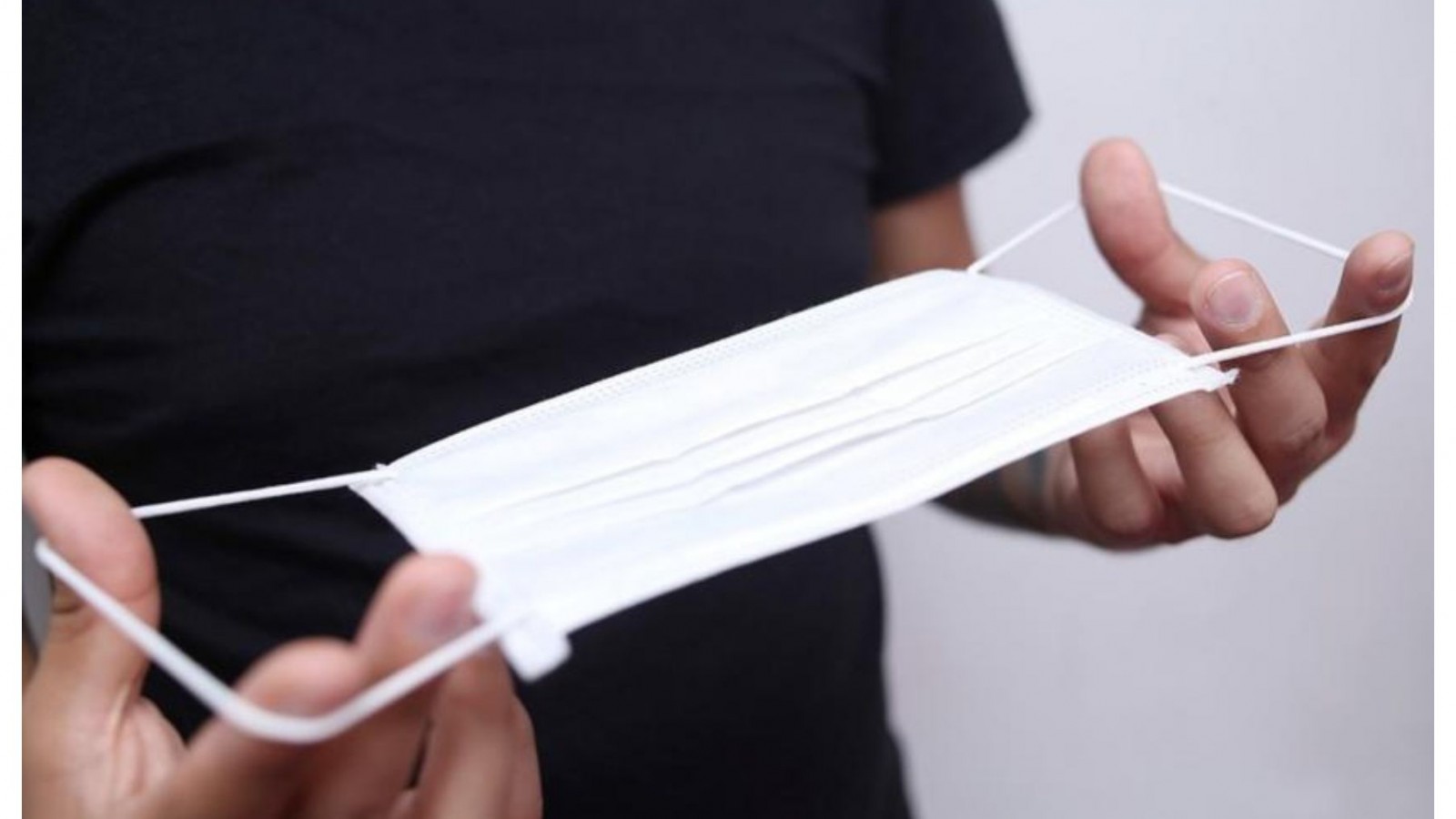 Entró a una verdulería sin tapaboca, le pidieron que se lo pusiera y atacó a los empleados