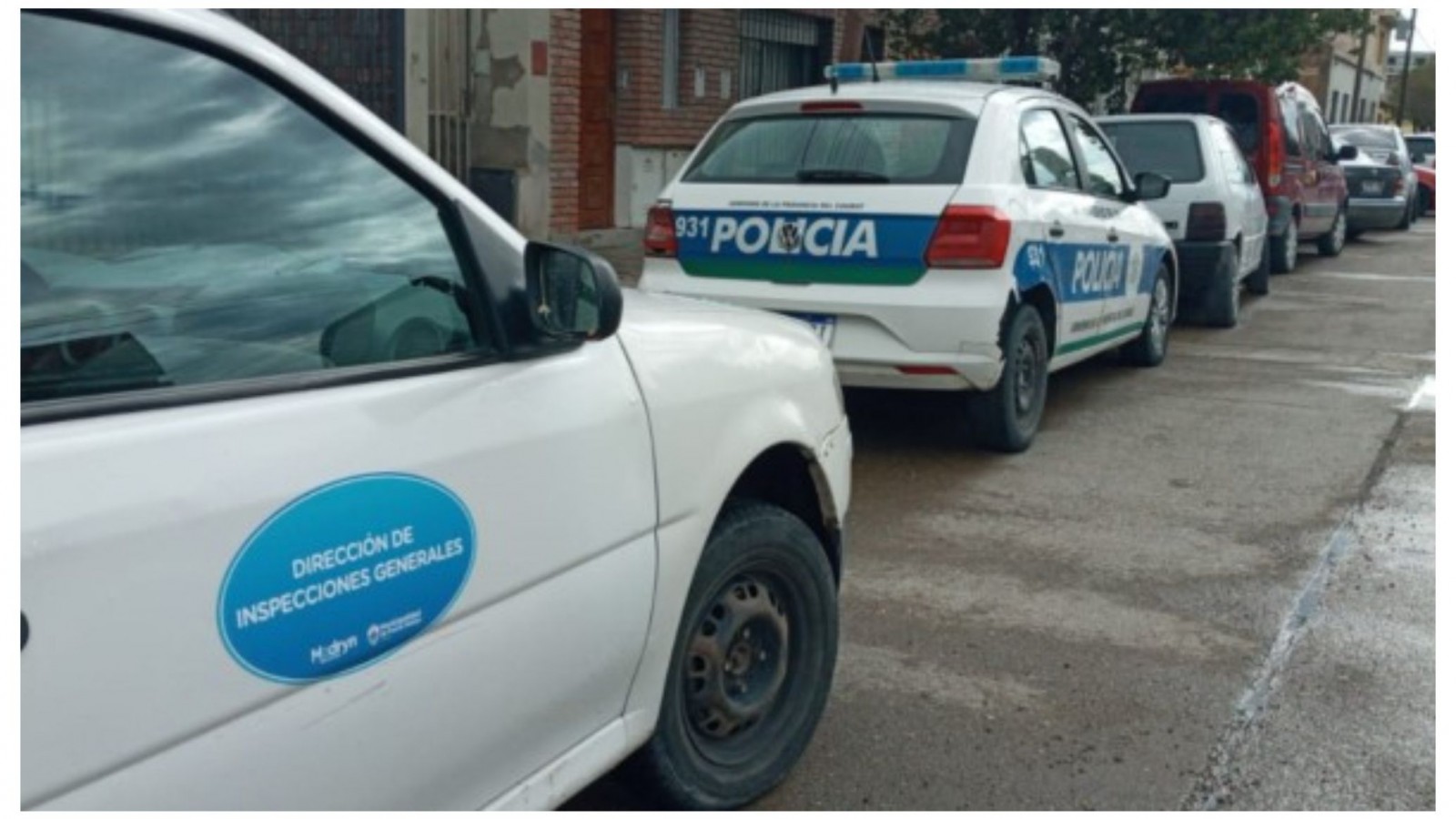 La policía notificó al padre de un joven que organizó una reunión social en su casa