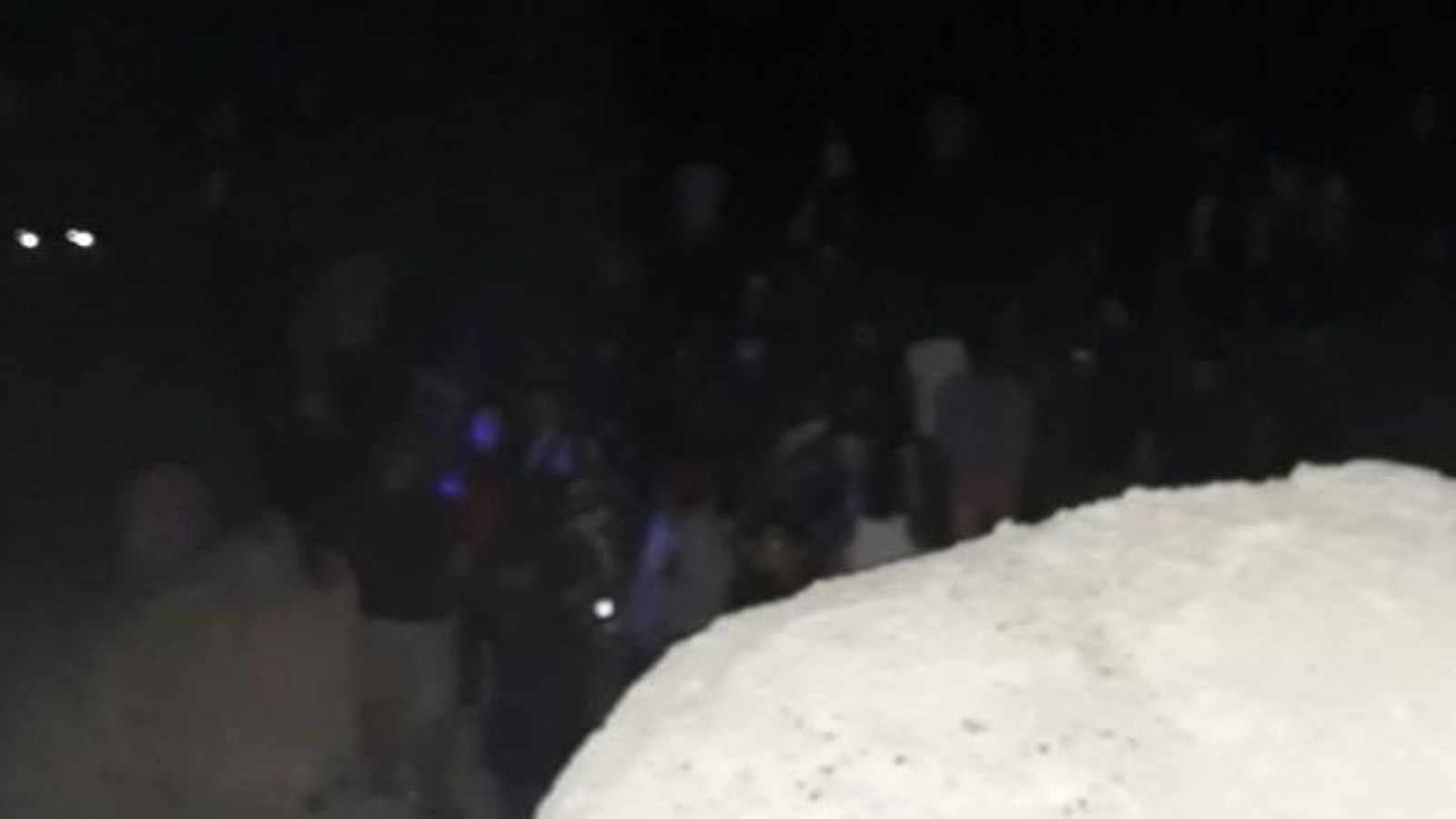 Playa Kaiser: Más de 100 personas participaron en una fiesta clandestina