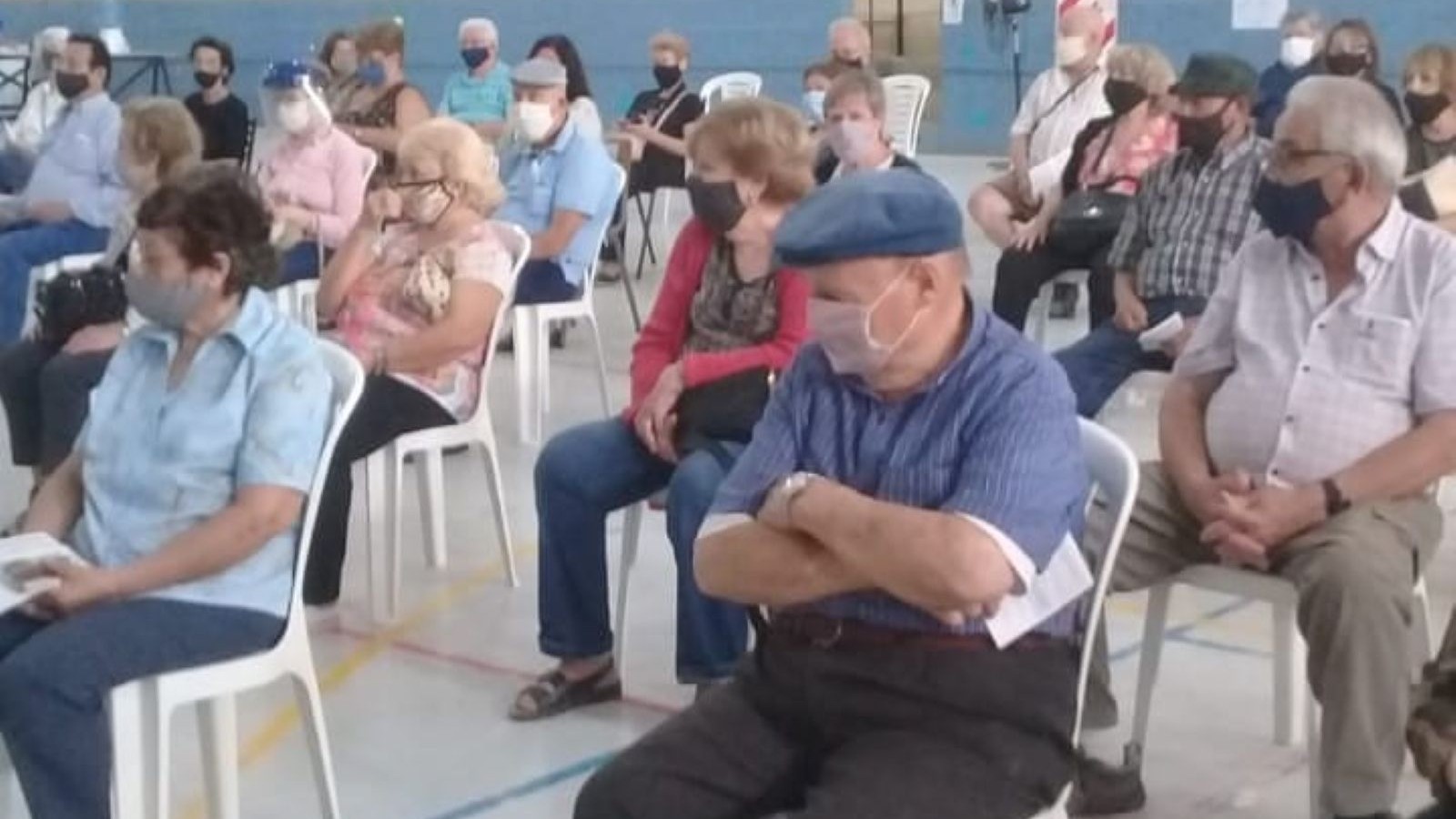 En Trelew convocan a los mayores de 60 años que todavía no recibieron la vacuna contra el Covid-19