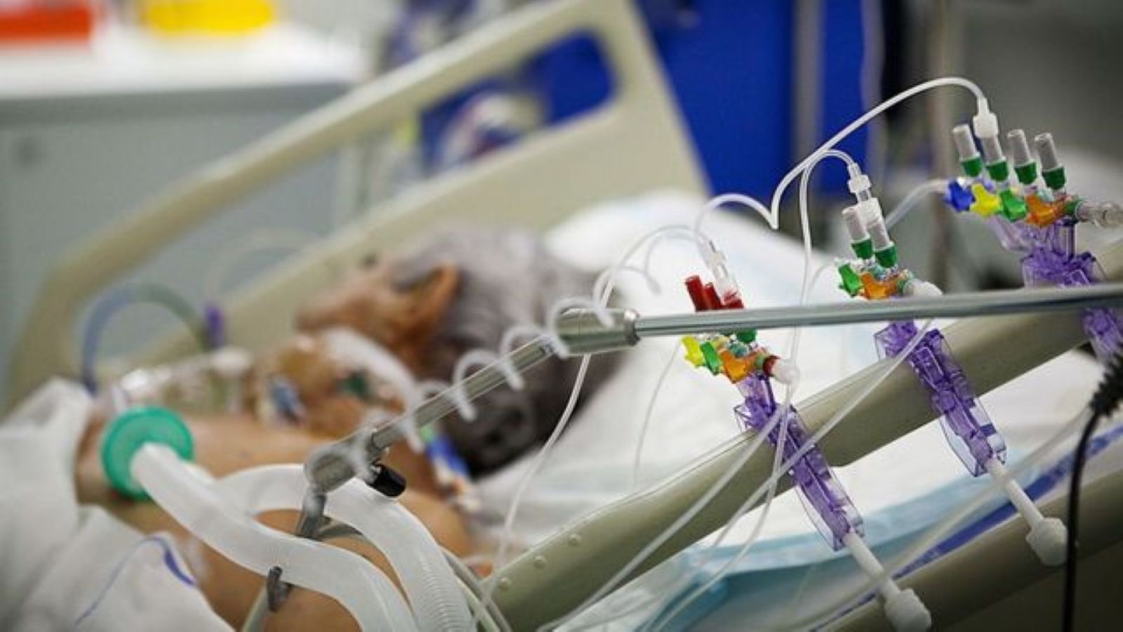 "En Madryn tenemos 18 pacientes con respirador"