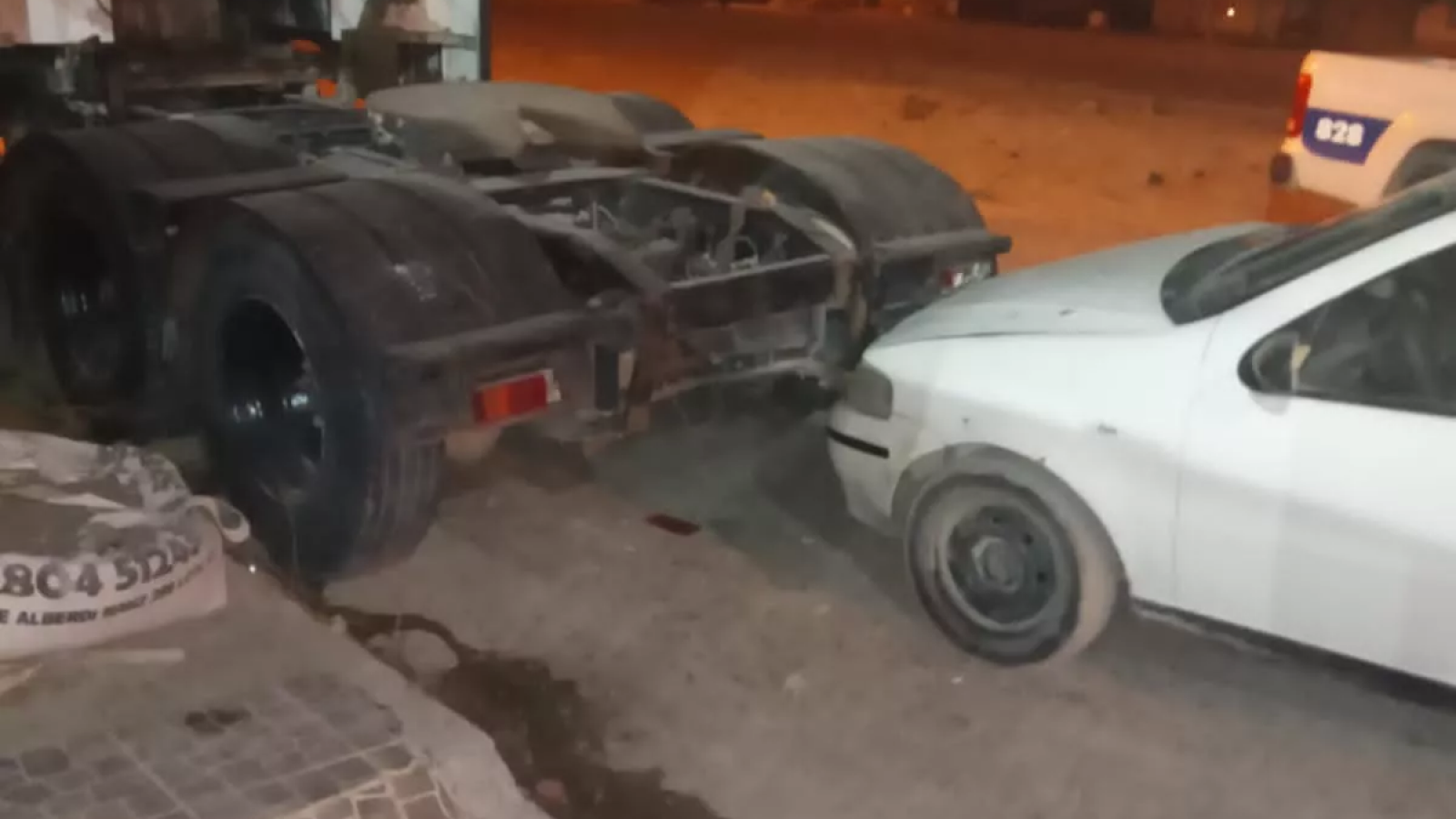 Tenía 1.78 g/l de alcohol en sangre y chocó a un camión estacionado