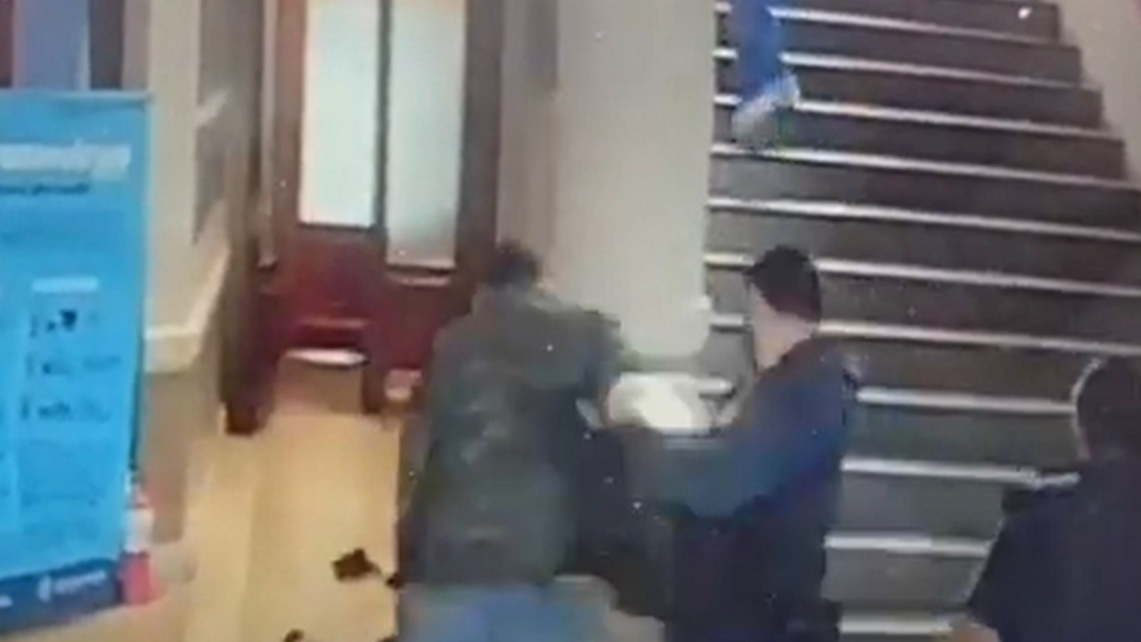 El marido de una diputada golpeó a funcionario municipal
