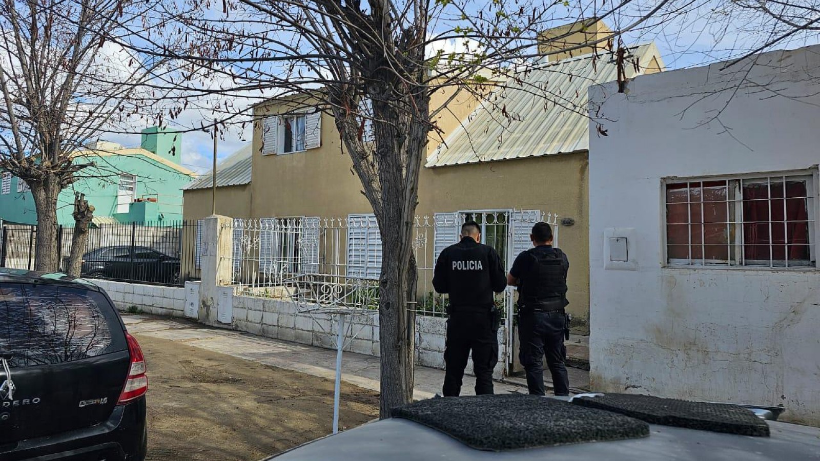 Le robaron celular a adolescente y se allanó vivienda del "comprador"