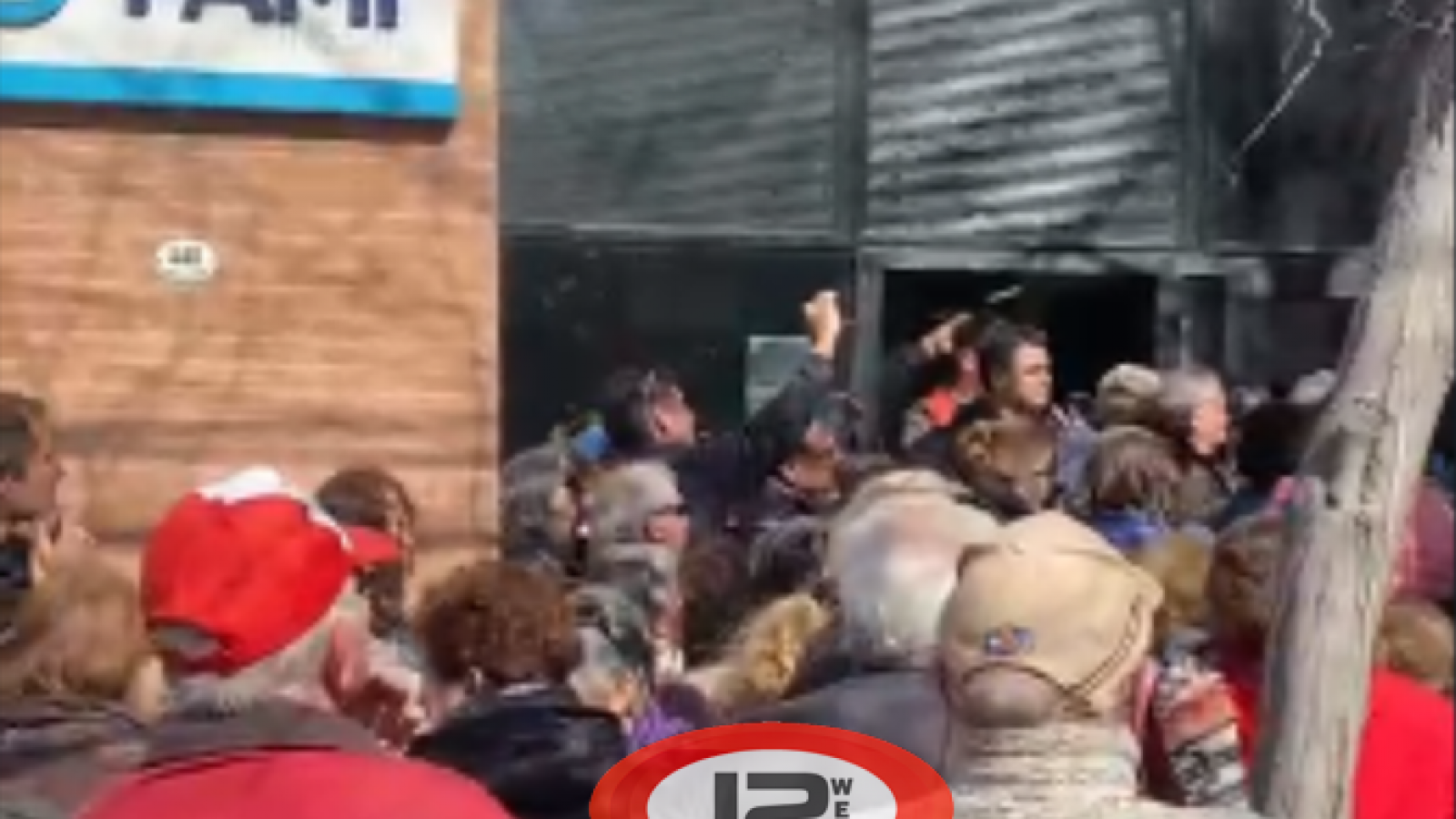 Adultos mayores se manifestaron en Pami: "Prosate no puede seguir así"