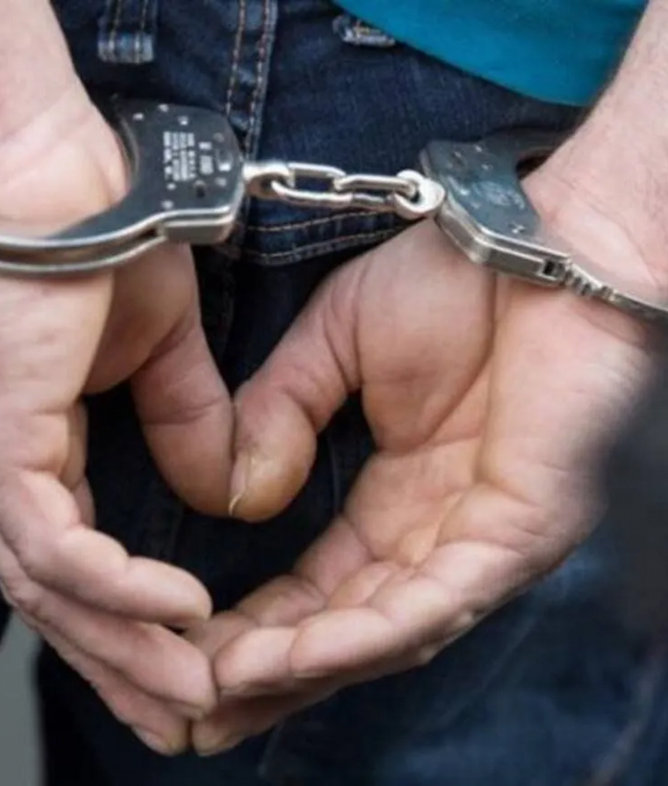 Quedó preso en Trelew acusado de perseguir, golpear y amenazar de muerte a su expareja