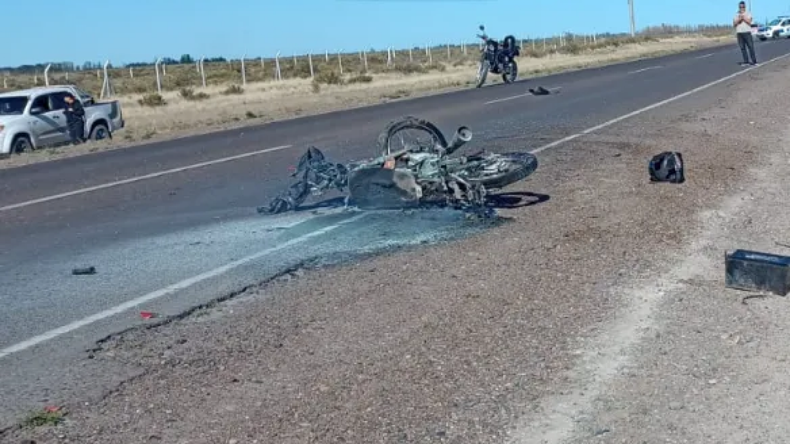 Accidente fatal en la Ruta 25: un joven de 30 años perdió la vida y hay dos Heridos