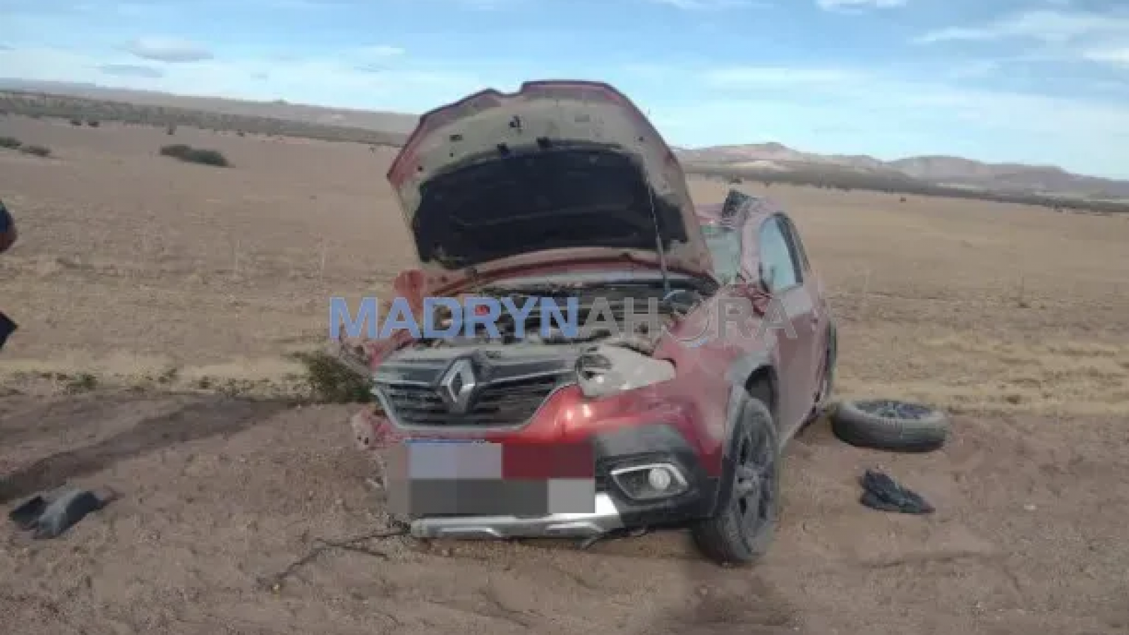 Iba junto a su familia a Puerto Madryn, chocó una liebre y terminaron todos lesionados