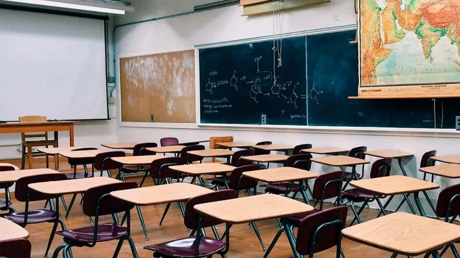 No hubo acuerdo con los gremios y nación fija un nuevo salario mínimo para los docentes