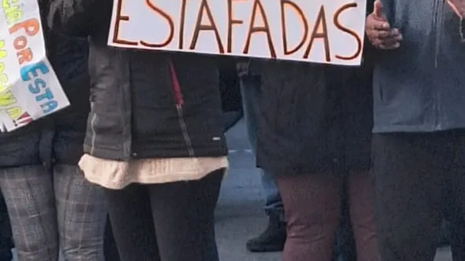 Denuncian estafa por 1 millón y medio de dólares en Mega Red: Más de 220 vecinos afectados