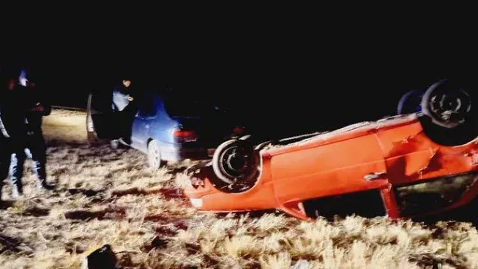 Ruta 26: Volcó luego de que su neumático explotó