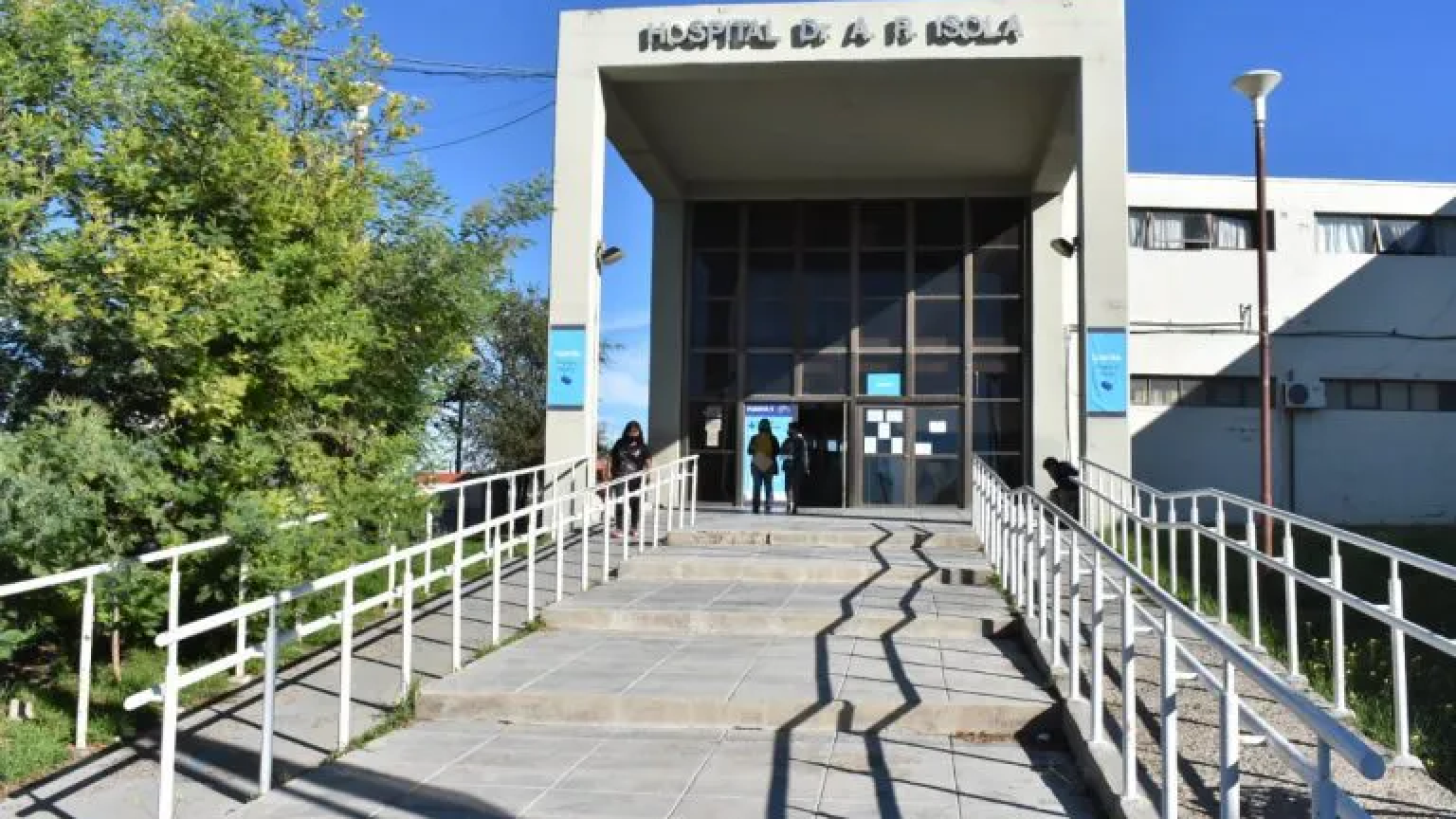 El hombre de 82 años atropellado en Madryn salió de terapia intensiva y el conductor continúa detenido