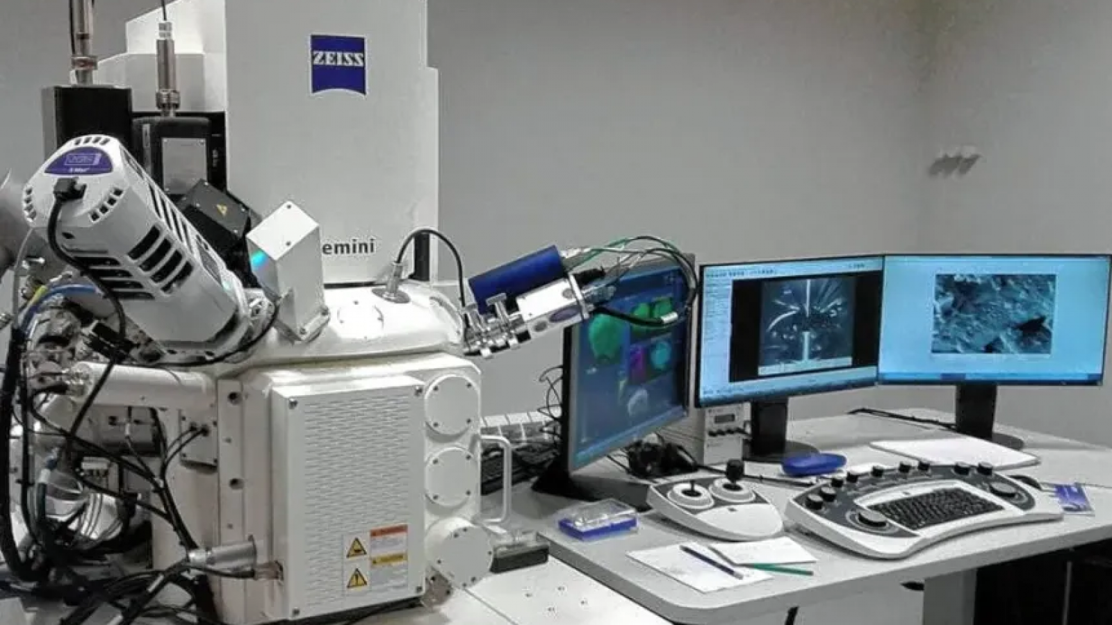 Una empresa donó a la Policía del Chubut microscopios electrónicos para pericias balísticas: ?Es una herramienta valiosísima?