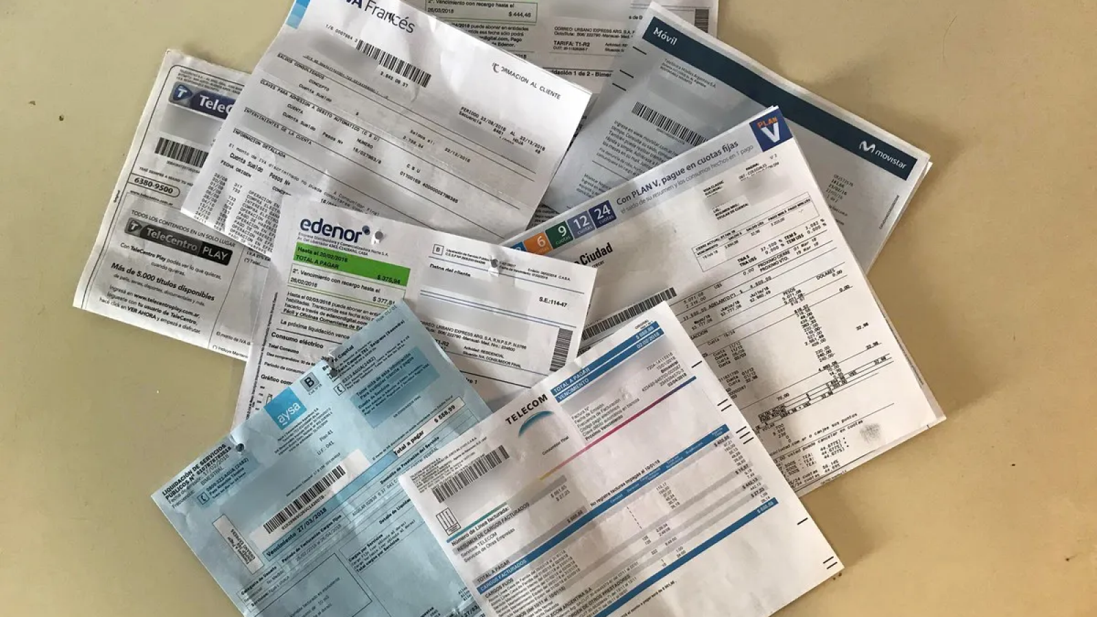 El Gobierno prohíbe a provincias y municipios incluir tasas en las facturas de servicios públicos