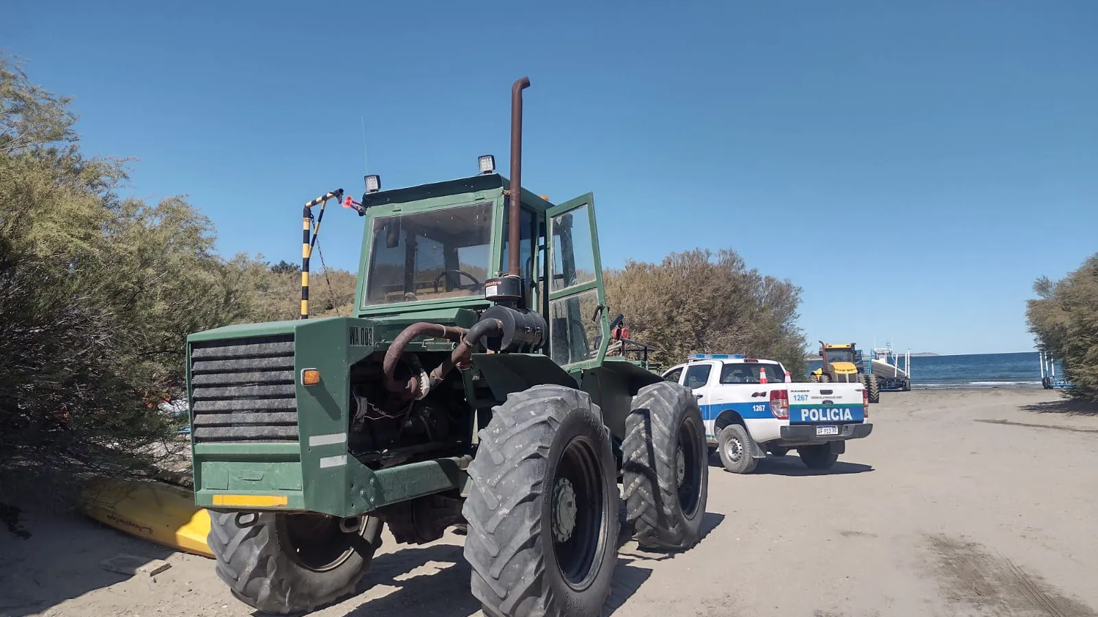 Accidente en Puerto Pirámides: un trabajador resultó herido tras ser aplastado por un tractor