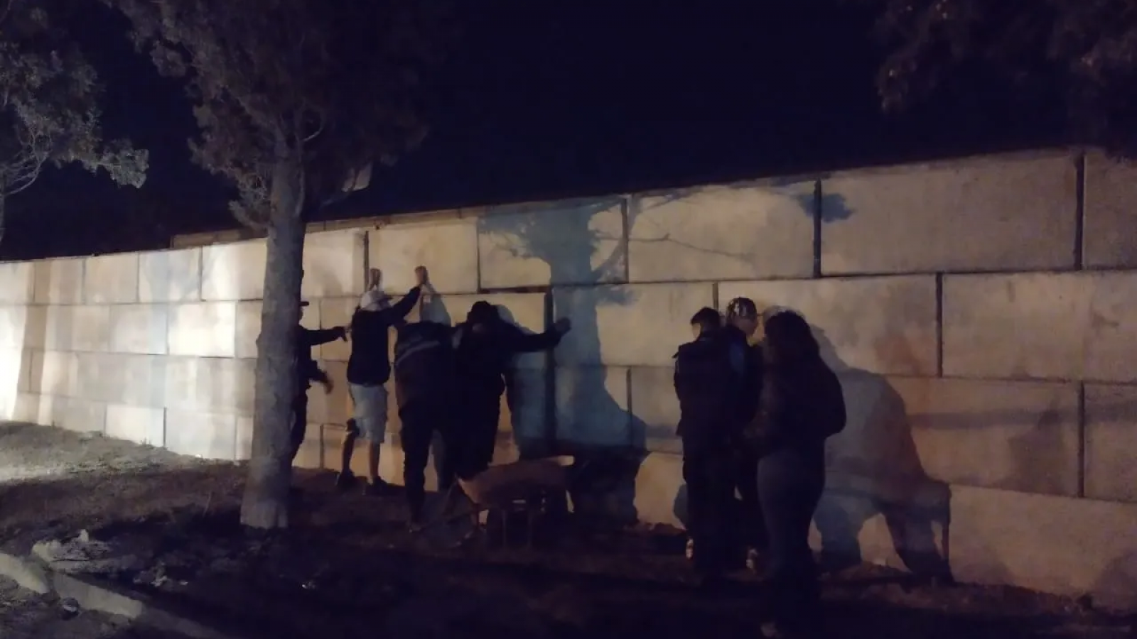 Trelew: Detienen a tres personas que intentaron robar materiales de construcción