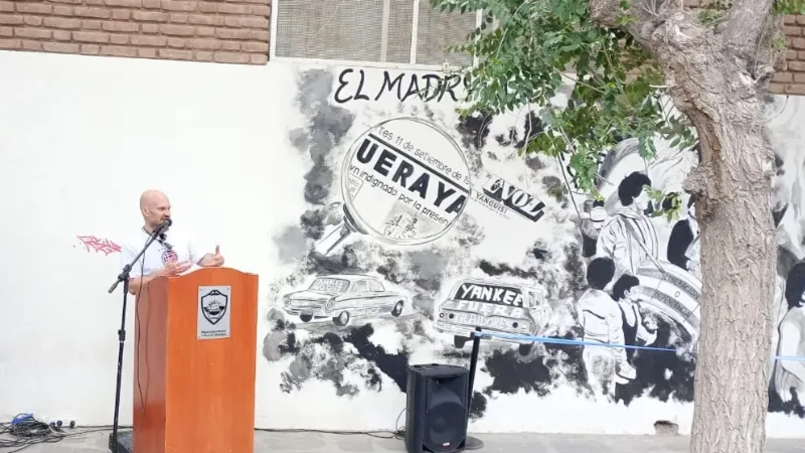 Puerto Madryn celebra su historia con un nuevo mural conmemorativo