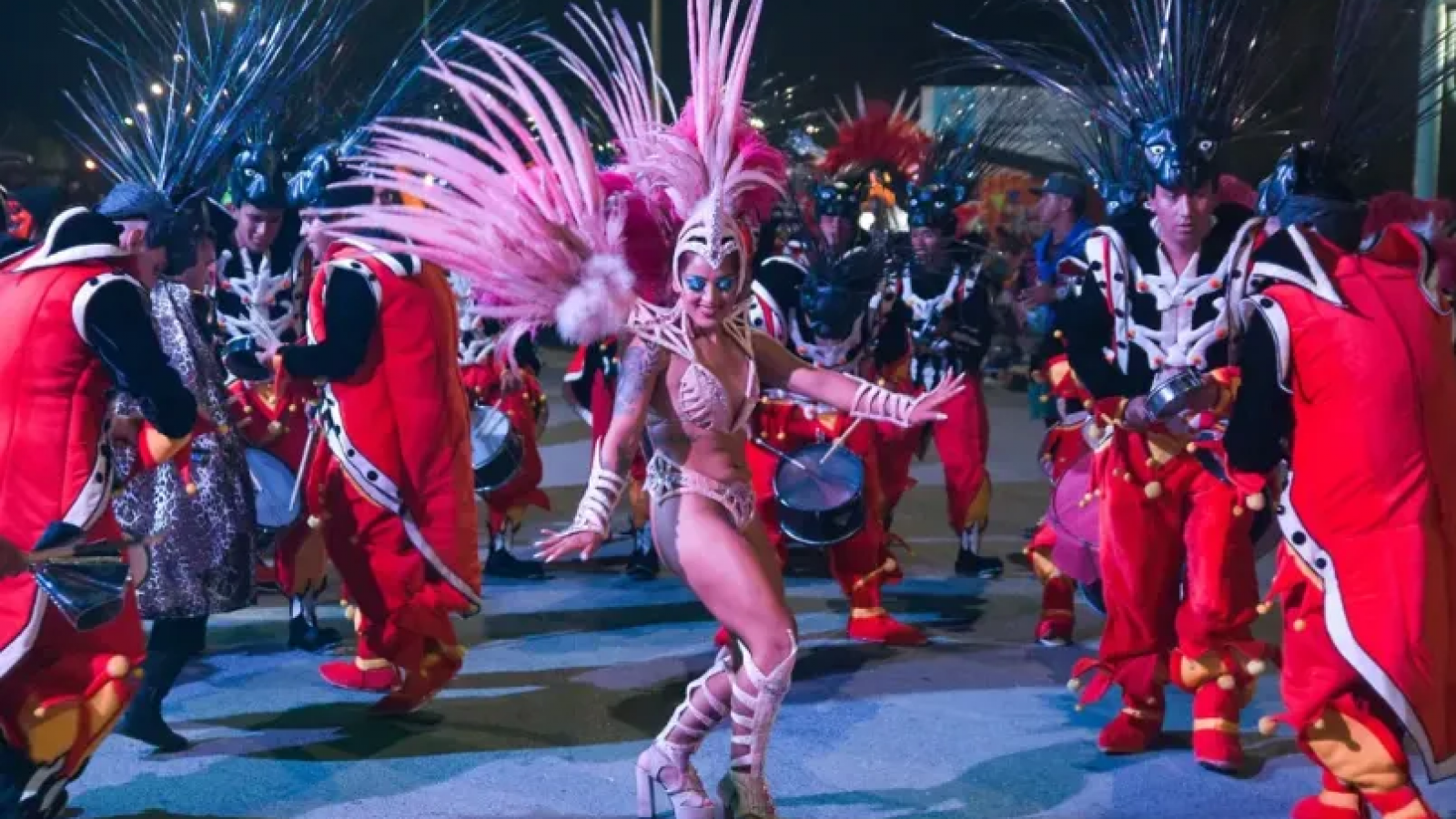Dolavon anuncia las fechas de los carnavales 2025: ¡prepárate para febrero!
