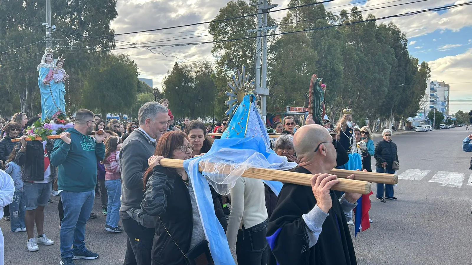 Con la misa por la Virgen María se cerró una jornada de fervor religioso en Puerto Madryn
