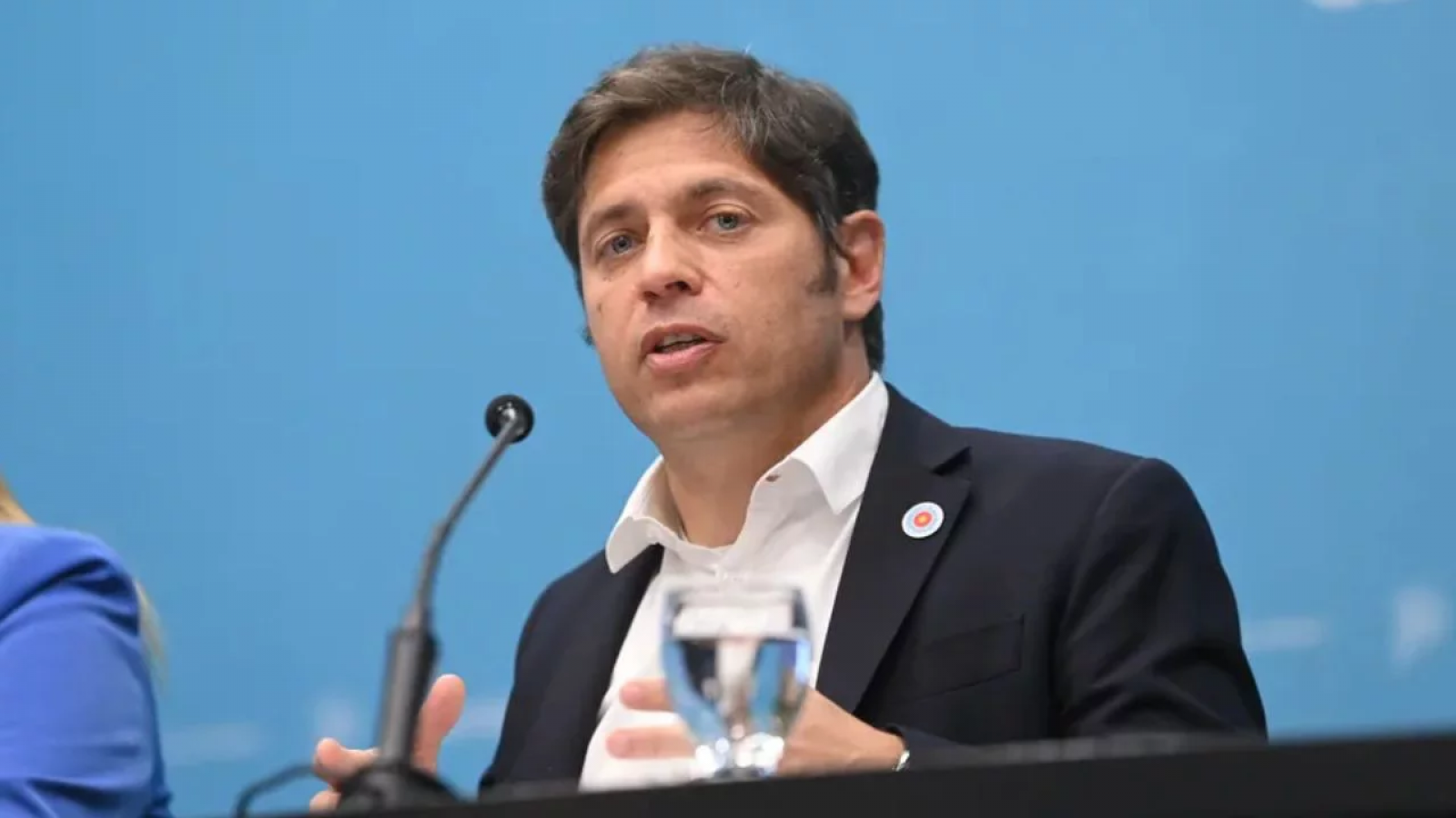Kicillof: "La Provincia de Buenos Aires quiere quedarse con el control de Aerolíneas Argentinas"