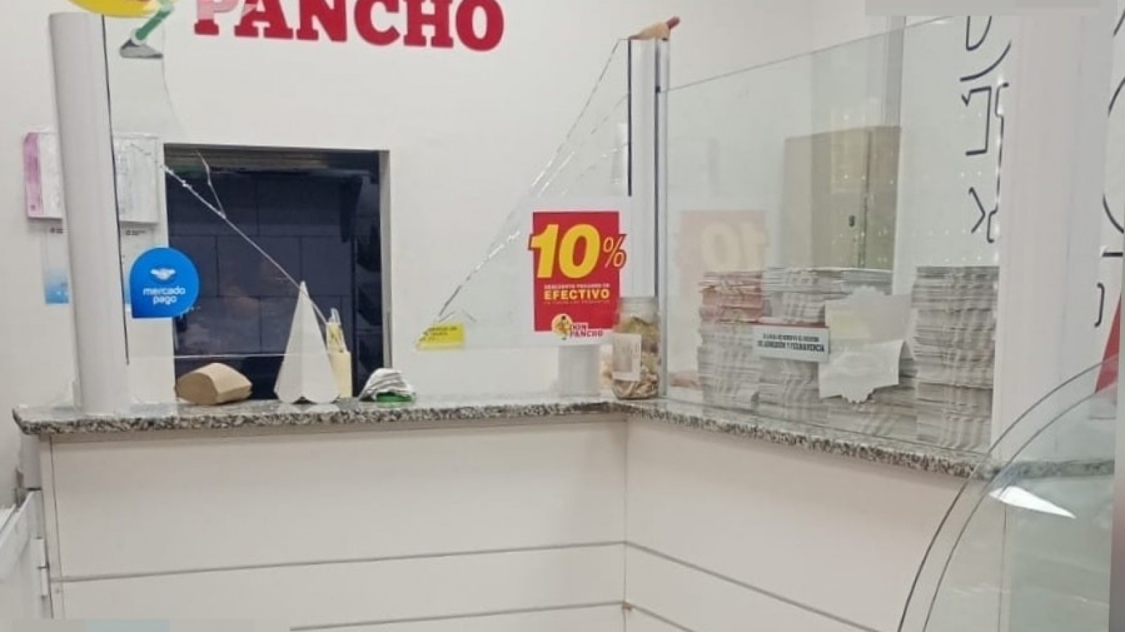 Violencia en Puerto Madryn: Un hombre fue detenido tras agredir a un comerciante en pleno cierre del local