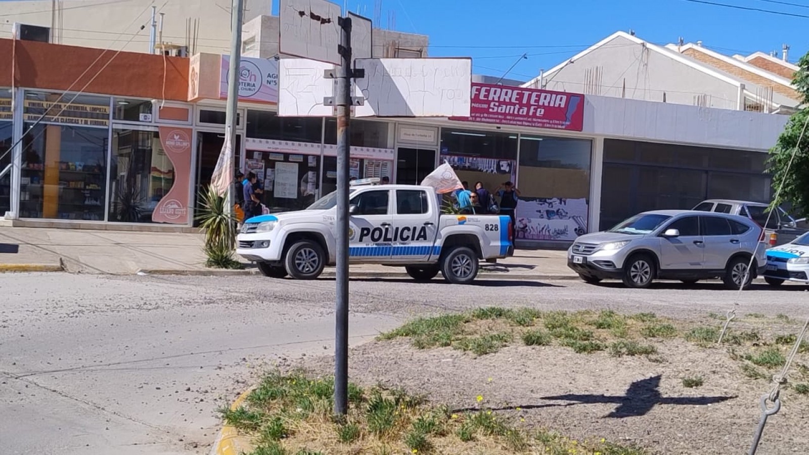 Robo en Puerto Madryn: se llevan $200.000 de una agencia de quiniela y el allanamiento no arroja pistas claras