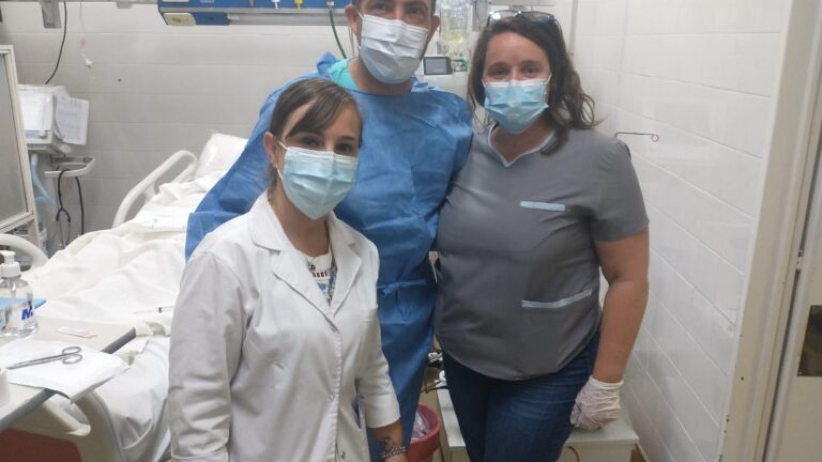 Una mujer recuperó la movilidad del lado derecho tras el primer recambio plasmático en el Hospital