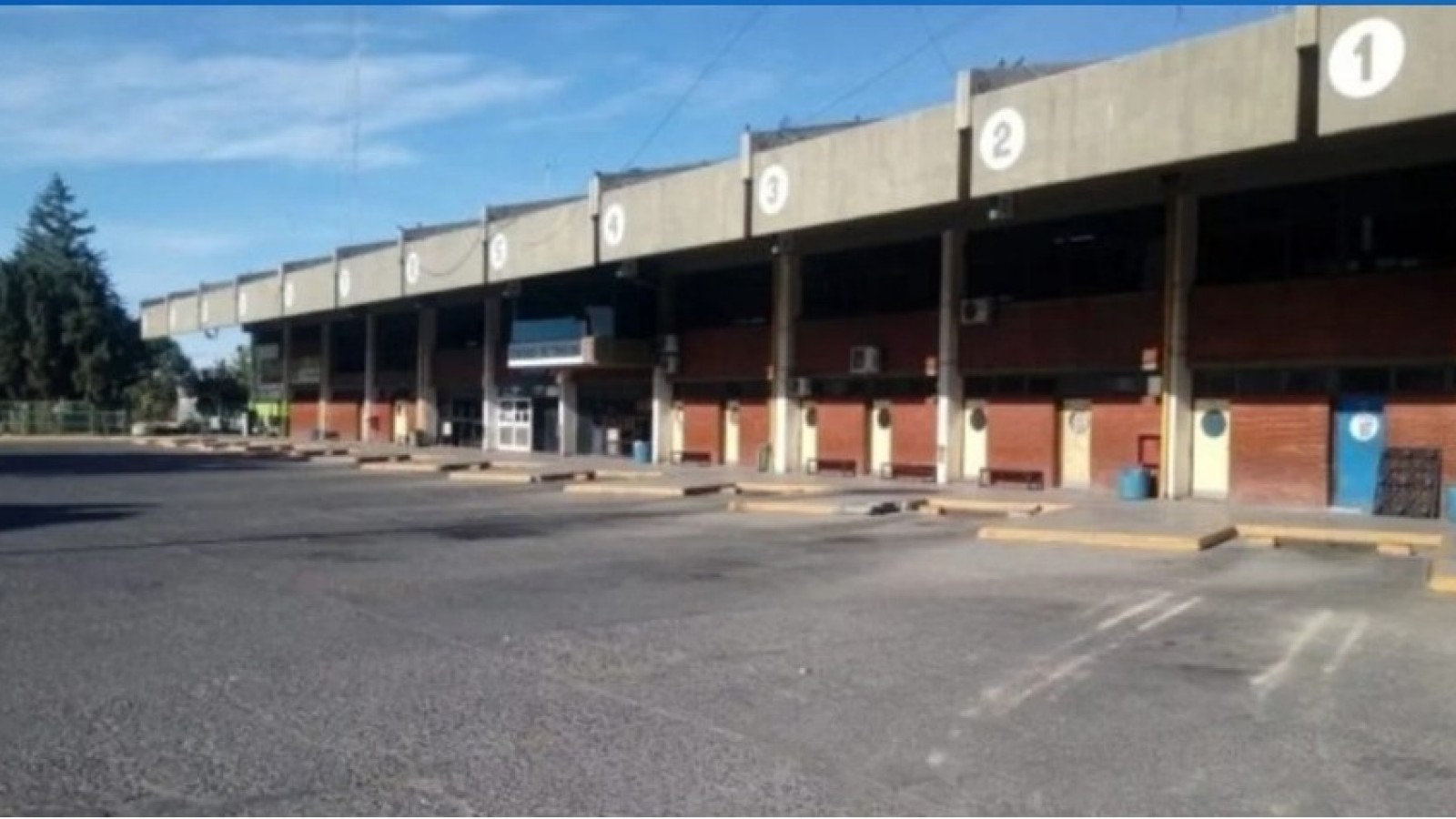 Tensión en la terminal de Trelew por el desalojo de un kiosco