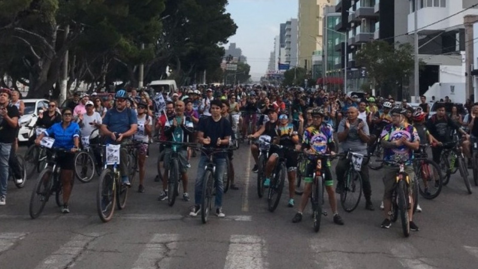 Multitudinaria marcha y bicicleteada en Puerto Madryn para pedir justicia por Diego Danese