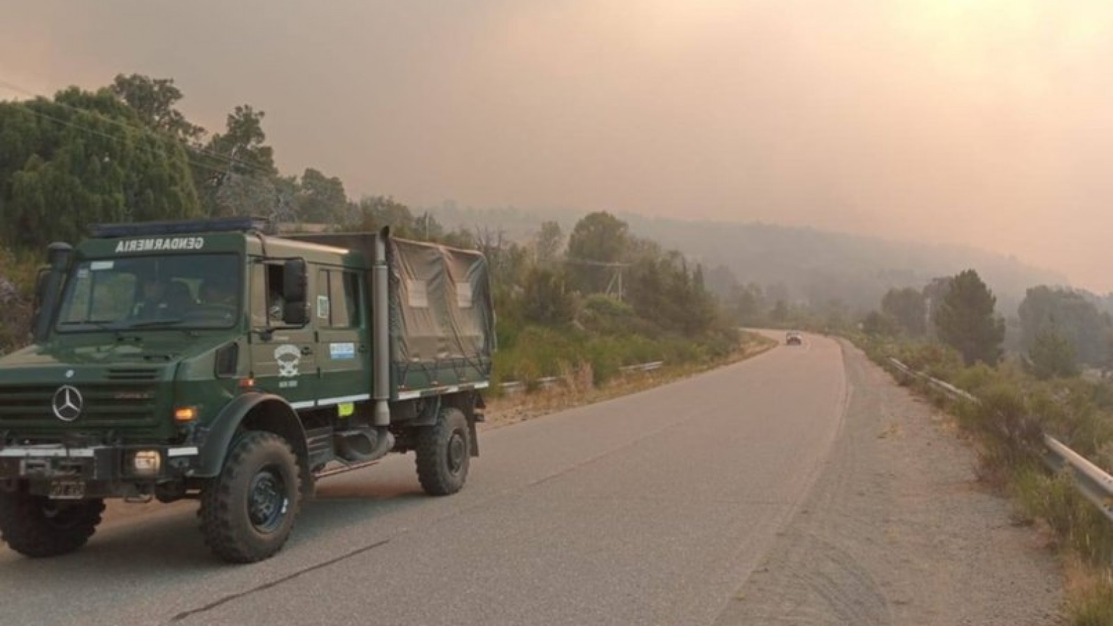 Crece el incendio en el Parque Nacional Los Alerces y sigue fuera de control