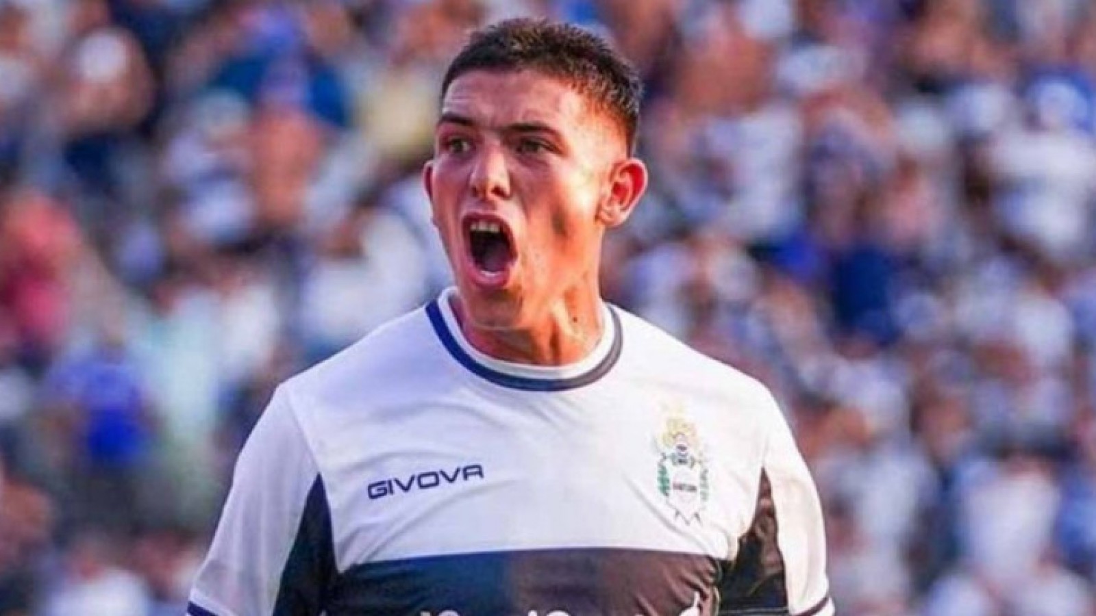Detuvieron a un jugador de Gimnasia por retener a su pareja en su casa