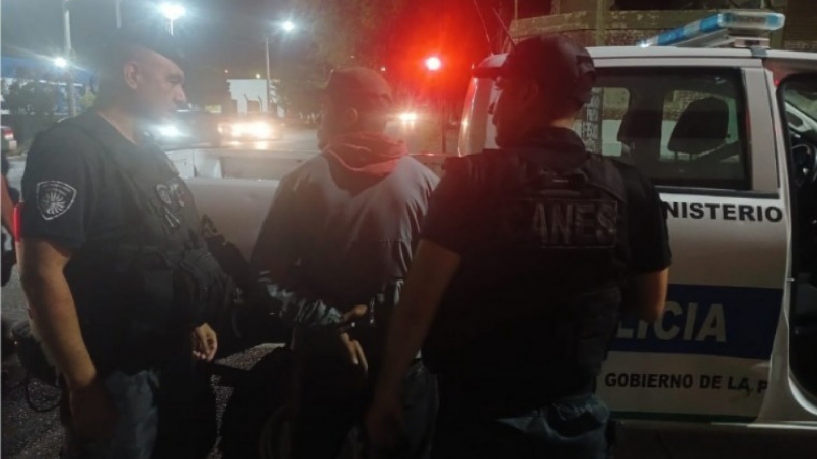 Un hombre fue demorado tras insultar a la policía durante un control en Avenida Rawson