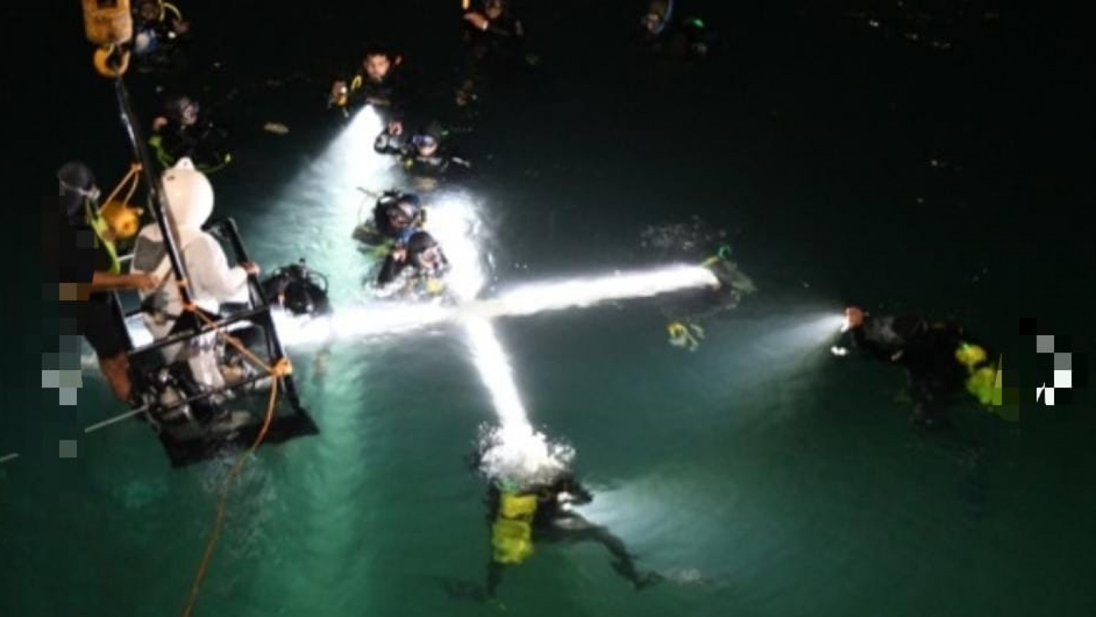Puerto Madryn vivió otro conmovedor Vía Crucis Submarino