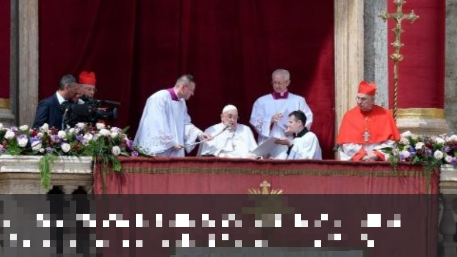 Desde el balcón del Vaticano, el Papa pidió libertad religiosa y un alto al fuego en Gaza