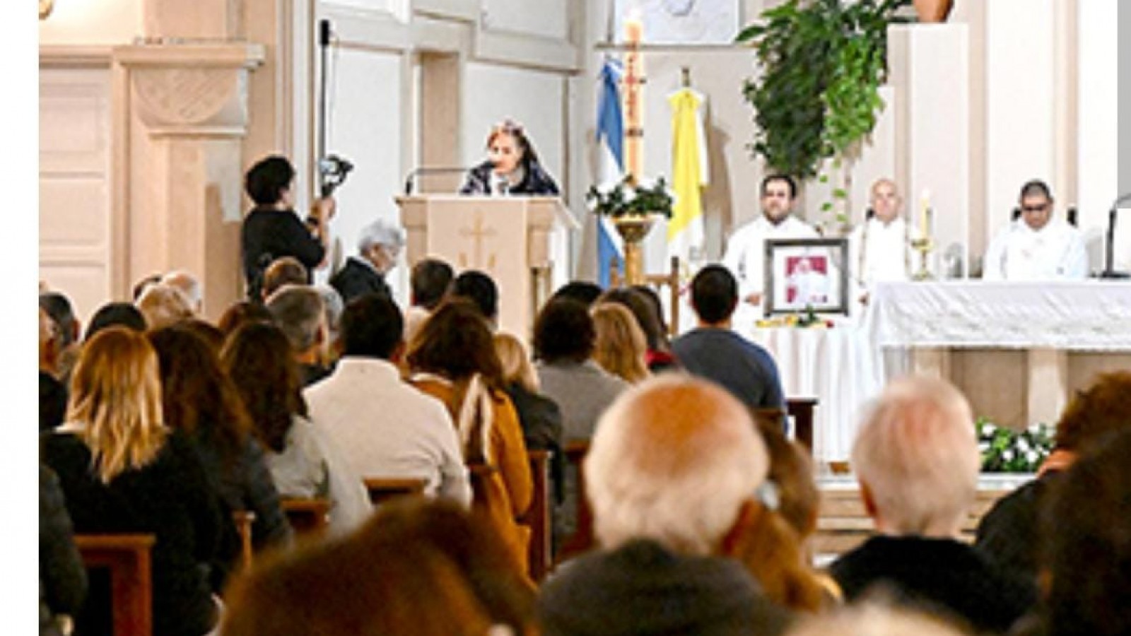 Trelew desbordó de fieles en la misa homenaje al Papa Francisco