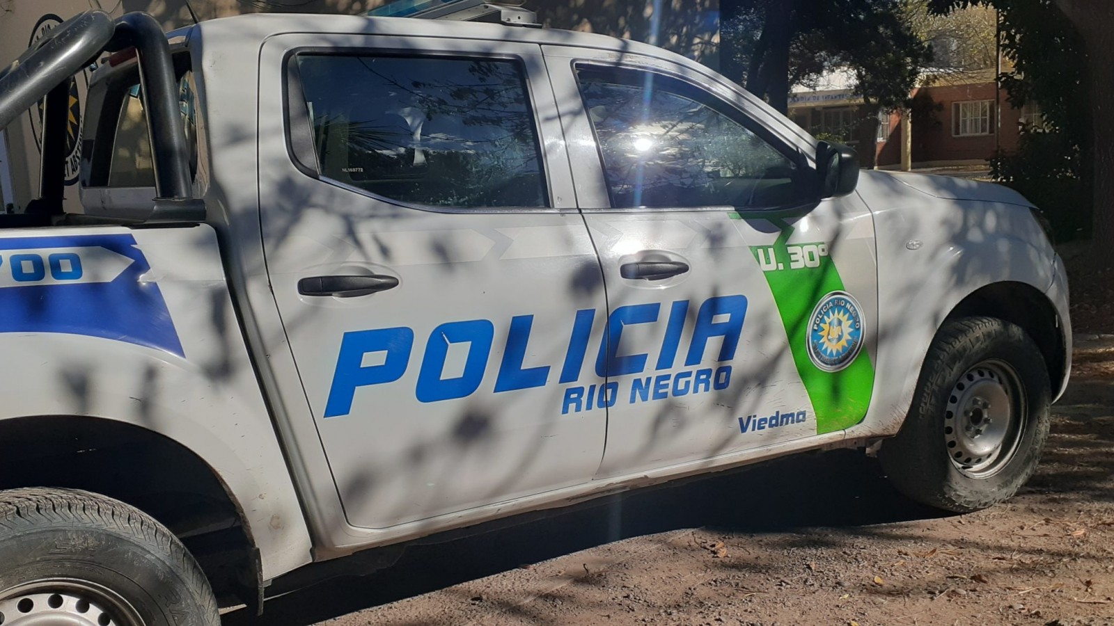 Rescataron a una adolescente de 13 años que pidió auxilio en un control policial en Viedma
