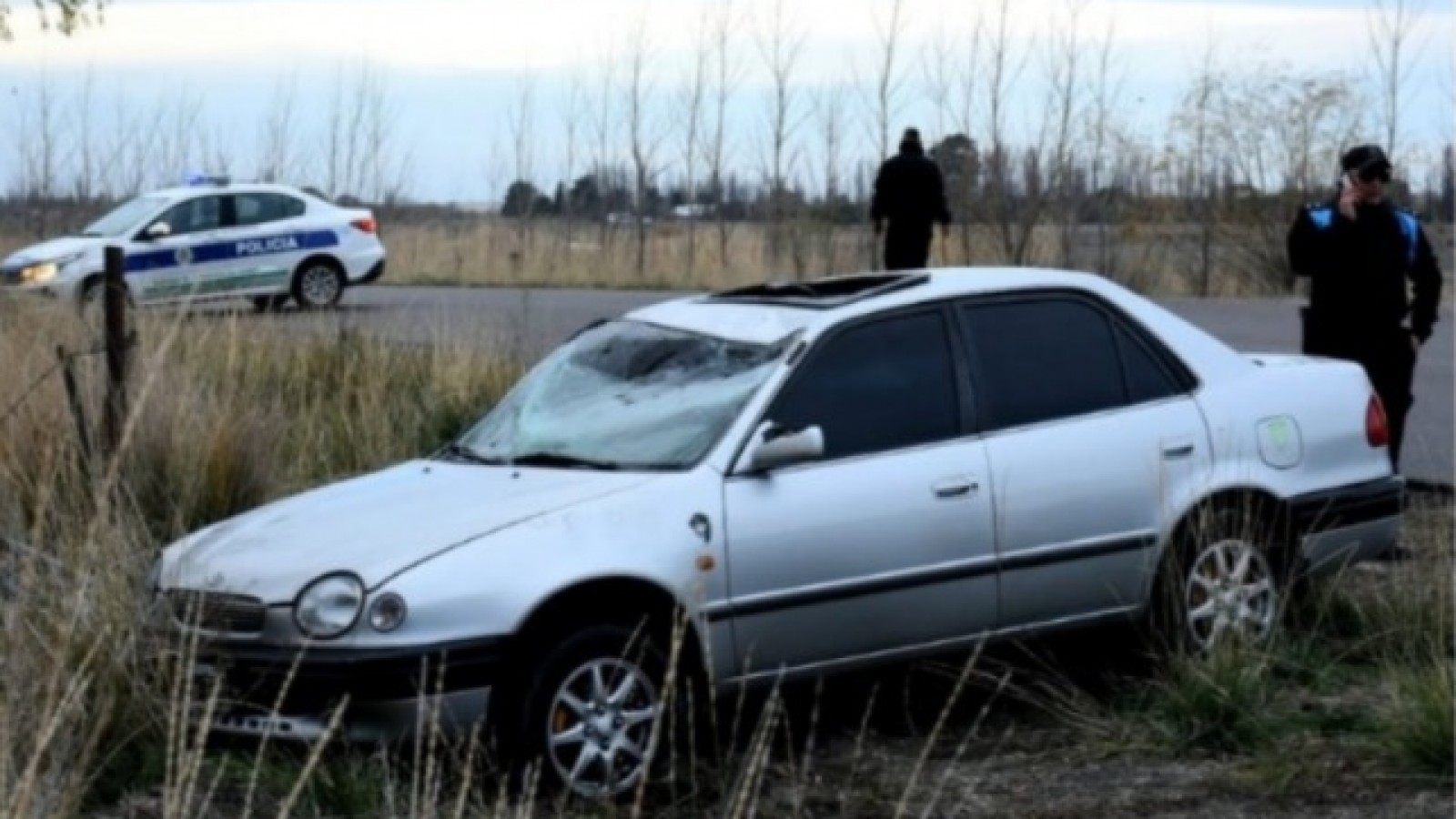 Ruta 7: volcó un auto y una mujer embarazada fue trasladada al hospital