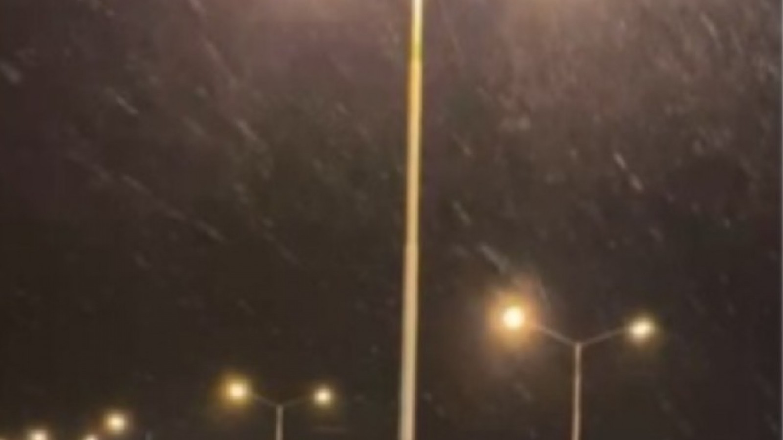 Nevó en Puerto Madryn y sobre la Ruta 3: piden extrema precaución al circular