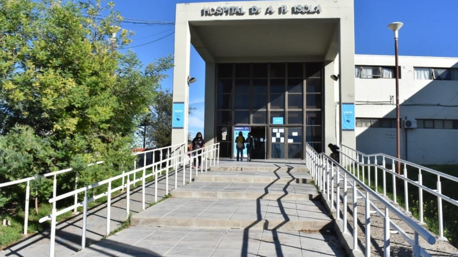 Hospital Isola: registrarán a quienes recibieron la carta documento por pensiones no contributivas
